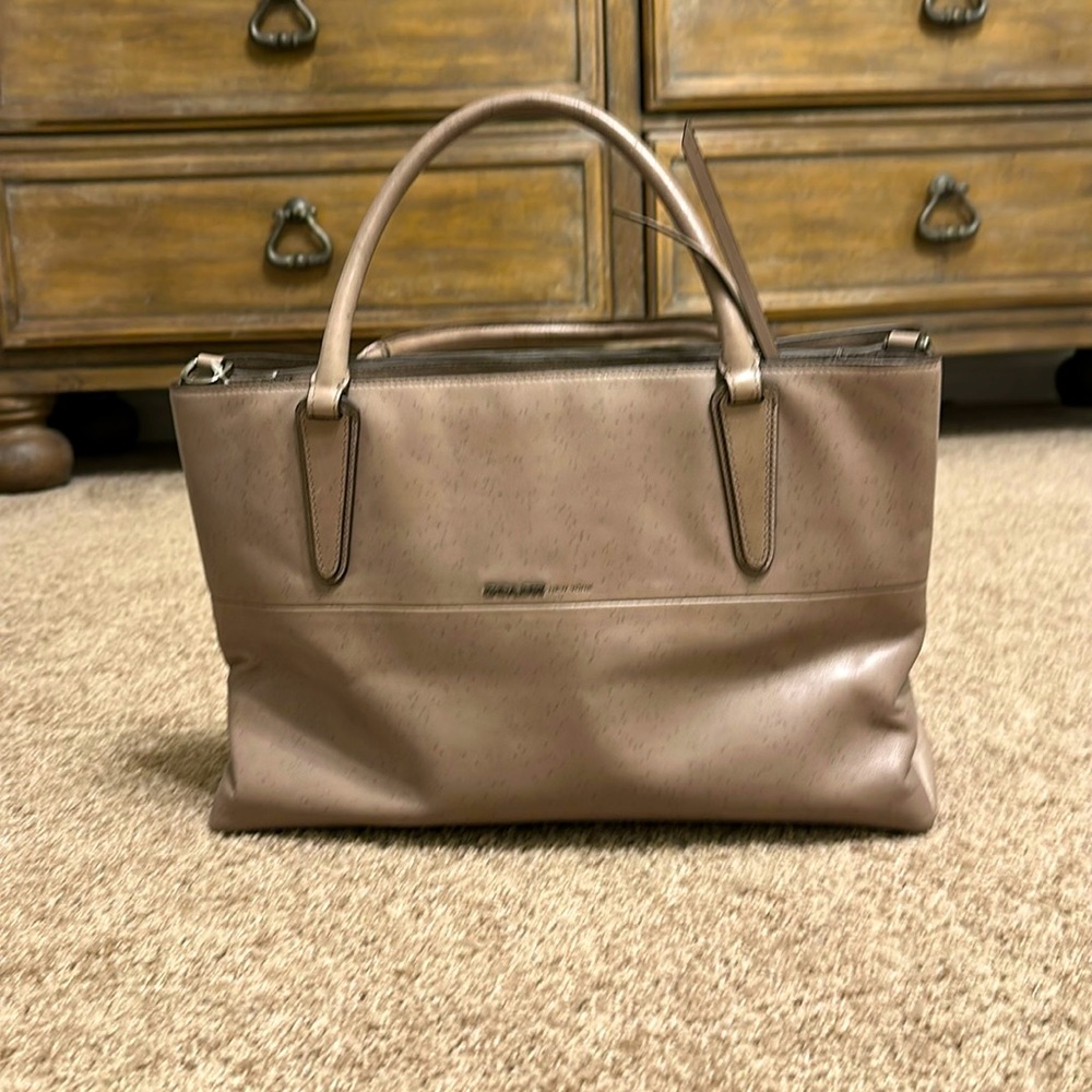 Coach bag, tan with darker flakes